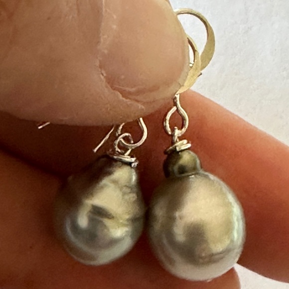 HANDMADE 10mm Wide Baroque REAL Tahitian Pearl Earrings - 925 Sterling Silver - Picture 1 of 5